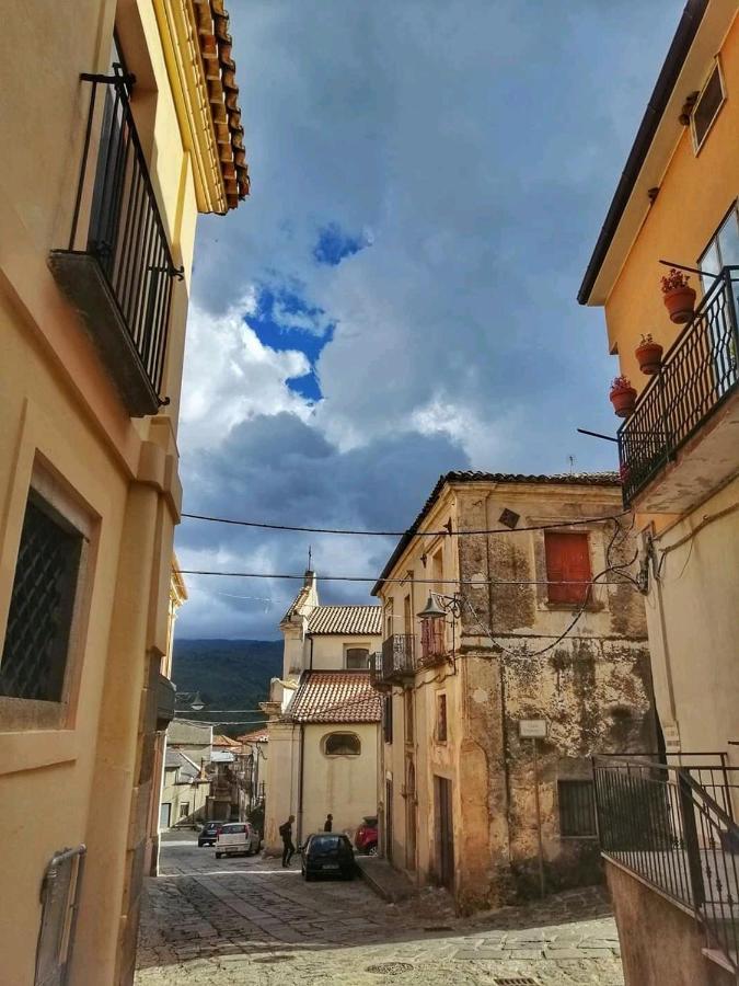 Le Vie Mediterranee Torre di Ruggiero Εξωτερικό φωτογραφία