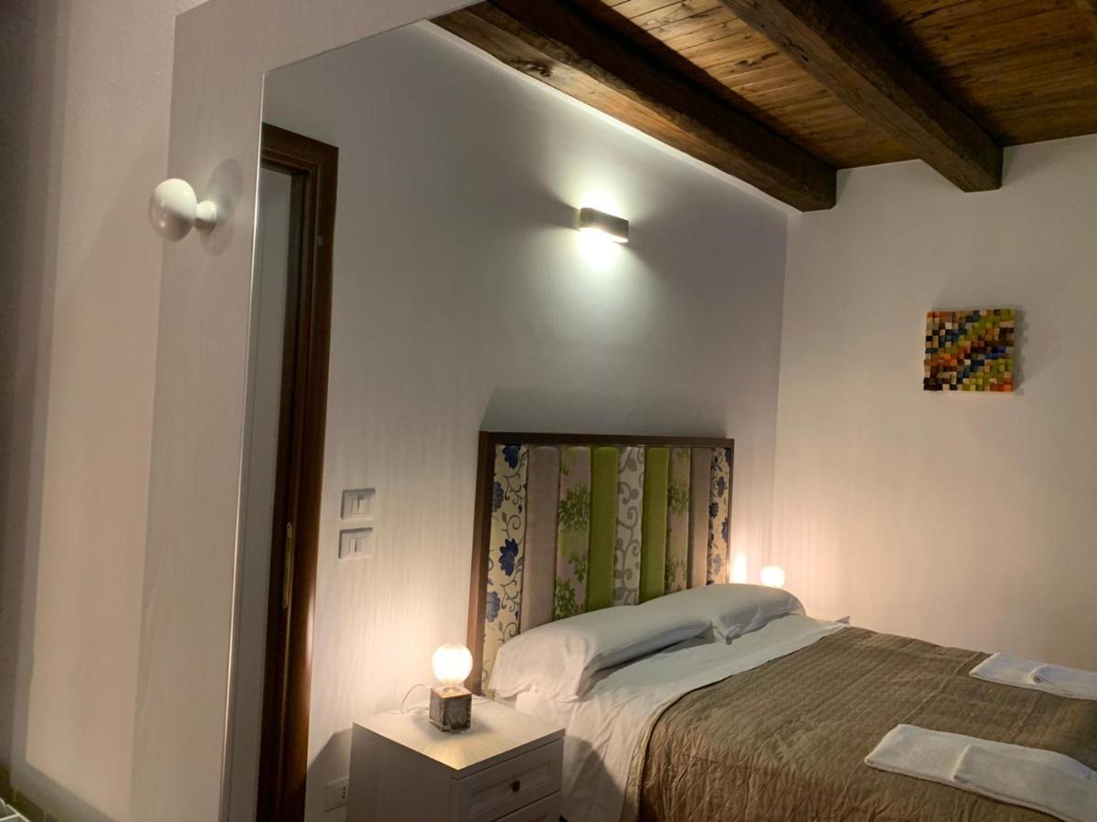 Le Vie Mediterranee Torre di Ruggiero Εξωτερικό φωτογραφία